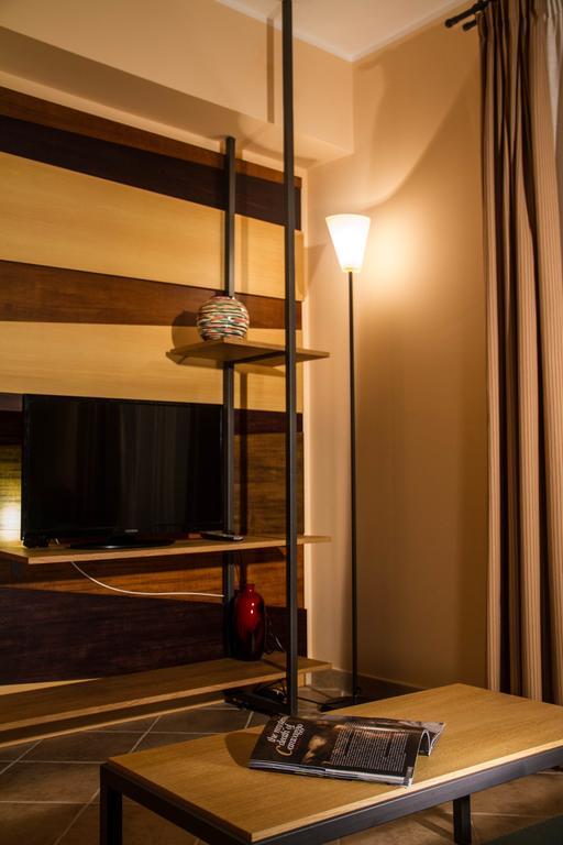 Dimora De Mauro Aparthotel 4*
